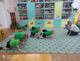 Чтоб здоровье сохранить, не надо далеко ходить! Чтоб здоровье сохранить, не надо далеко ходить!.