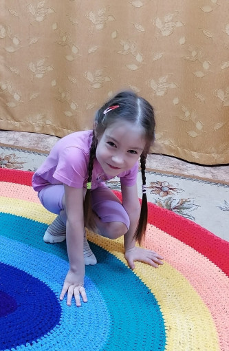 Разноцветный ковер. Разноцветный ковер.